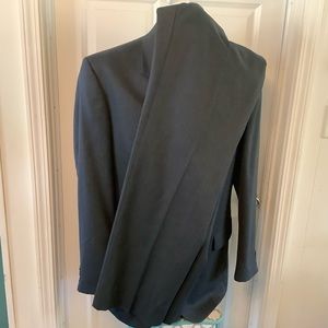 J Riggings full suit plaid size 42 L color gray and black.